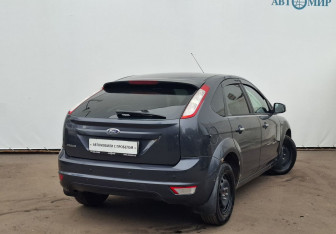 Подержанный автомобиль Ford Focus Hatchback 2010 года (5 фото)