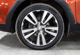 Подержанный автомобиль LADA (ВАЗ) Vesta Wagon 2018 года (23 фото)