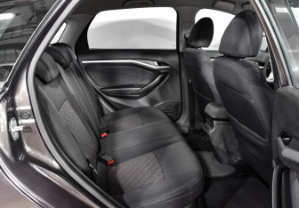 Подержанный автомобиль LADA (ВАЗ) Vesta Wagon 2019 года (11 фото)