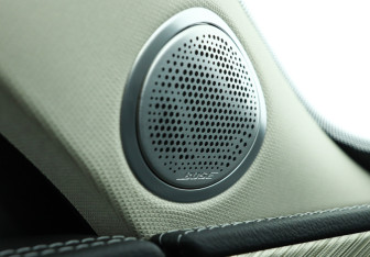 Подержанный автомобиль Hongqi H9 2023 года (26 фото)