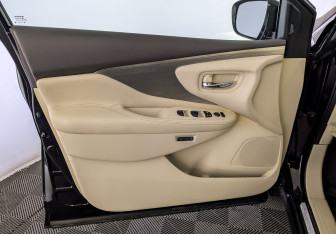 Подержанный автомобиль Nissan Murano Suv 2021 года (19 фото)