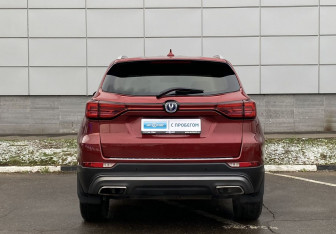 Подержанный автомобиль Changan CS75 2022 года (6 фото)