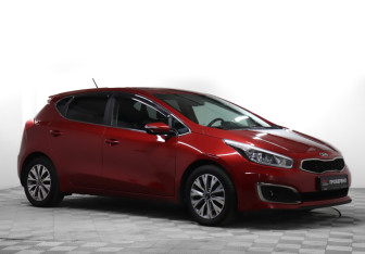 Подержанный автомобиль Kia Ceed Hatchback 2016 года (3 фото)