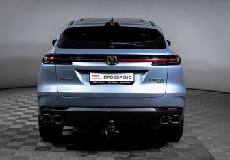 Подержанный автомобиль Changan UNI-K 2023 года (6 фото)