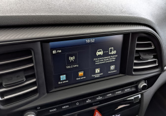 Подержанный автомобиль Hyundai Elantra Sedan 2019 года (26 фото)