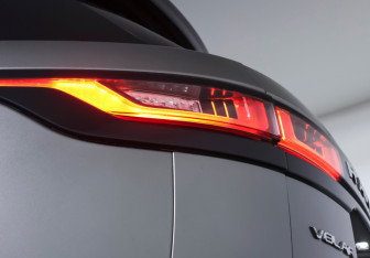 Подержанный автомобиль Land Rover Range Rover Velar 2019 года (23 фото)