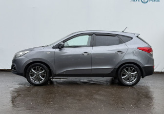 Подержанный автомобиль Hyundai ix35 2014 года (8 фото)