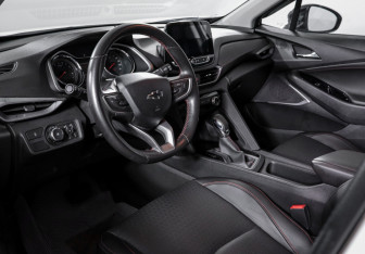 Подержанный автомобиль Chevrolet Orlando 2019 года (14 фото)