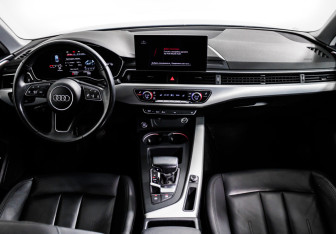 Подержанный автомобиль Audi A4 Sedan 2020 года (11 фото)