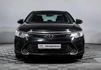 Подержанный автомобиль Toyota Camry Sedan 2015 года (2 фото)