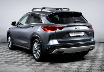 Подержанный автомобиль Infiniti QX50 2018 года (7 фото)