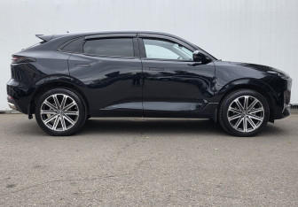 Подержанный автомобиль Changan UNI-K 2024 года (4 фото)