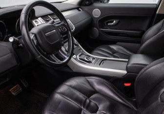 Подержанный автомобиль Land Rover Range Rover Evoque 2015 года (10 фото)