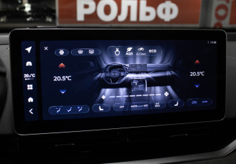 Подержанный автомобиль Geely Preface 2023 года (22 фото)