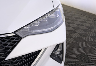 Подержанный автомобиль Haval F7 2023 года (11 фото)