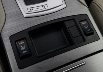 Подержанный автомобиль Subaru Outback Wagon 2011 года (19 фото)