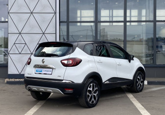 Подержанный автомобиль Renault Kaptur 2018 года (5 фото)