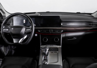 Подержанный автомобиль Exeed VX 2021 года (13 фото)