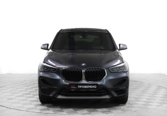 Подержанный автомобиль BMW X1 2022 года (2 фото)