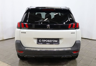 Подержанный автомобиль Peugeot 5008 Suv 2019 года (5 фото)