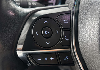 Подержанный автомобиль Toyota Camry Sedan 2020 года (14 фото)