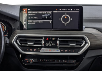 Подержанный автомобиль BMW X3 2023 года (17 фото)
