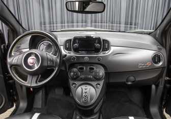 Подержанный автомобиль Fiat 500 Hatchback 2017 года (14 фото)