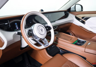 Подержанный автомобиль Voyah Free 2023 года (13 фото)