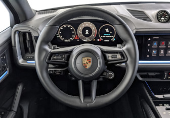 Подержанный автомобиль Porsche Cayenne 2024 года (22 фото)