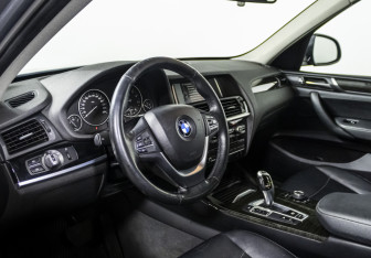 Подержанный автомобиль BMW X3 2015 года (11 фото)