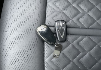 Подержанный автомобиль Changan UNI-K 2024 года (28 фото)