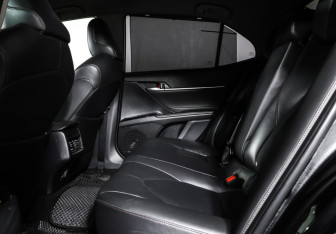 Подержанный автомобиль Toyota Camry Sedan 2019 года (12 фото)