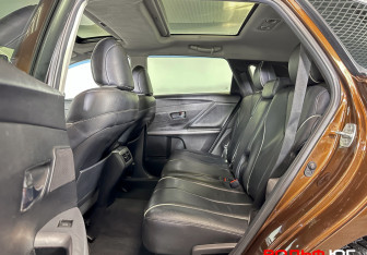 Подержанный автомобиль Toyota Venza 2013 года (10 фото)