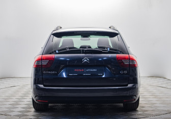 Подержанный автомобиль Citroen C5 Wagon 2011 года (4 фото)