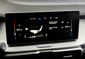 Подержанный автомобиль Geely Coolray 2021 года (26 фото)