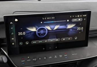 Подержанный автомобиль Toyota Camry Sedan 2024 года (26 фото)
