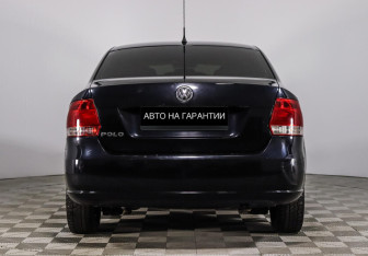 Подержанный автомобиль Volkswagen Polo Sedan 2013 года (4 фото)