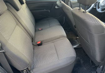 Подержанный автомобиль LADA (ВАЗ) Largus Wagon 2013 года (11 фото)