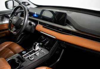 Подержанный автомобиль Chery Tiggo 8 Pro Max 2022 года (12 фото)