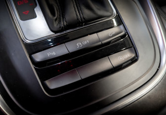 Подержанный автомобиль Audi Q5 2016 года (25 фото)