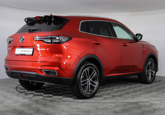 Подержанный автомобиль Changan UNI-S 2024 года (5 фото)