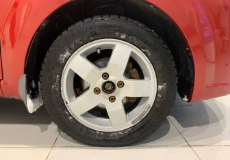 Подержанный автомобиль Chevrolet Aveo Sedan 2008 года (16 фото)