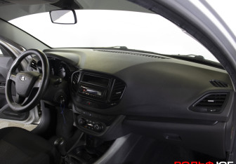 Подержанный автомобиль LADA (ВАЗ) Vesta Sedan 2017 года (12 фото)