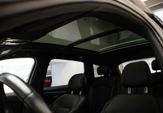 Подержанный автомобиль Audi Q7 2020 года (30 фото)