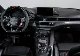 Подержанный автомобиль Audi RS 5 Coupe 2019 года (12 фото)