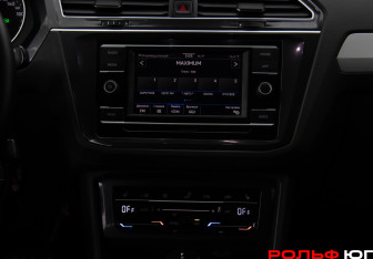 Подержанный автомобиль Volkswagen Tiguan 2021 года (14 фото)