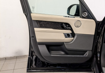 Подержанный автомобиль Land Rover Range Rover 2020 года (19 фото)