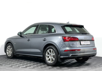 Подержанный автомобиль Audi Q5 2017 года (7 фото)