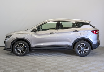 Подержанный автомобиль Geely Coolray 2023 года (8 фото)