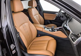 Подержанный автомобиль BMW X6 2022 года (24 фото)